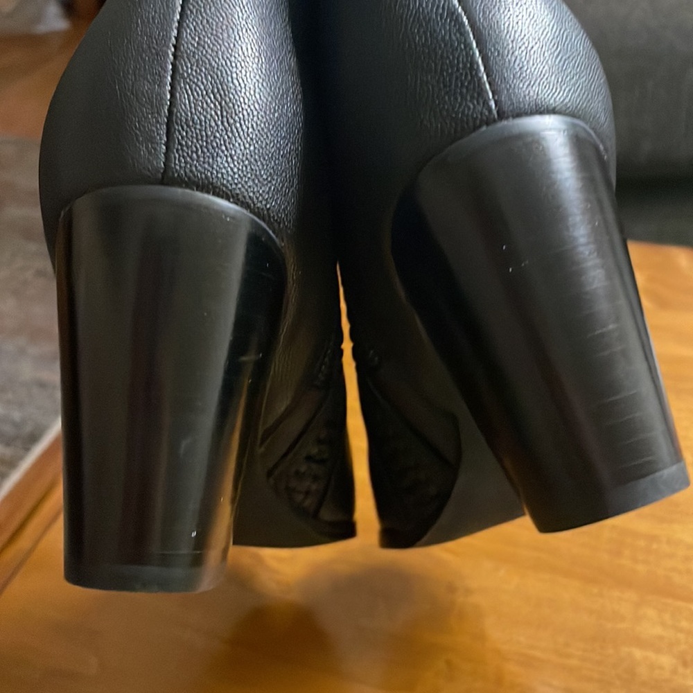 Mia booties - Picture 6 of 6